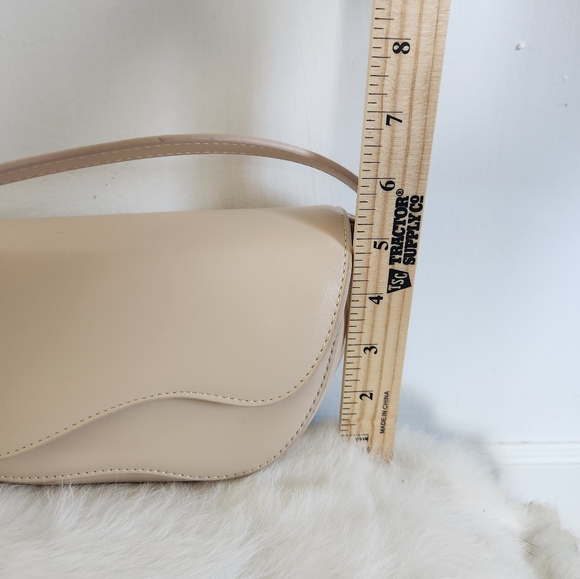 NWT Melie Bianco Frieda Nude Recycled Vegan Leather Crossbody Bag - Picture 11 of 12